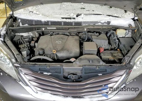 2017 Toyota Sienna Le from USA, damaged, VIN 5TDKZ3DC3HS796935